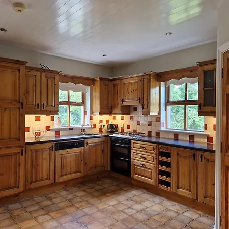 Elegant Traditional Family House Ring Of Kerry *
